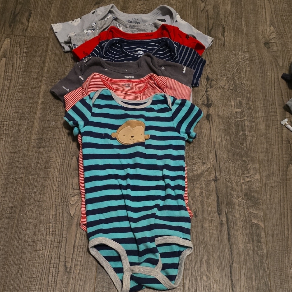 Carter's Baby Boys bodysuit 7 Pack Mixed Patterns Animals Stripes Size 18 Months